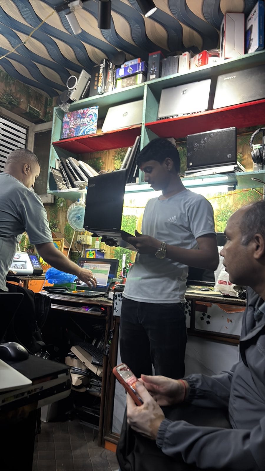 sankata computer marmat tatha bikri